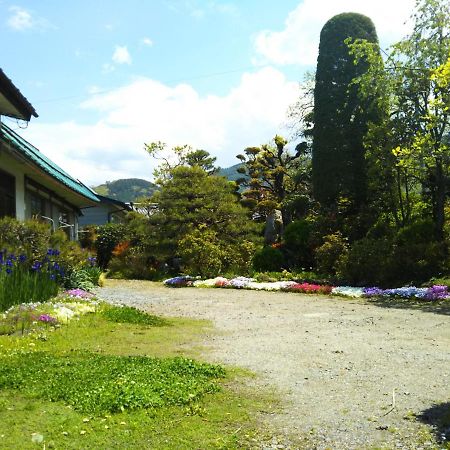ゲストハウス「古民家の宿梨本軒」 Takayama (Nagano) Exterior foto